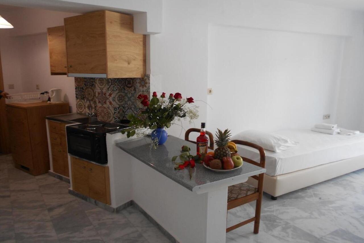 Artemis Hotel Apartments Limenas Chersonisou Exterior foto