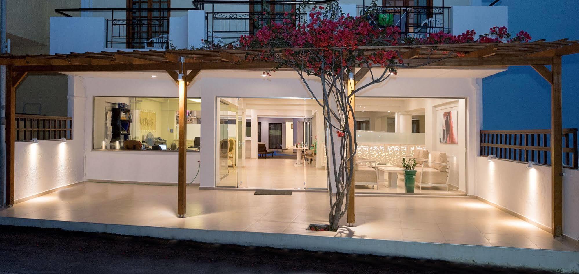 Artemis Hotel Apartments Limenas Chersonisou Exterior foto