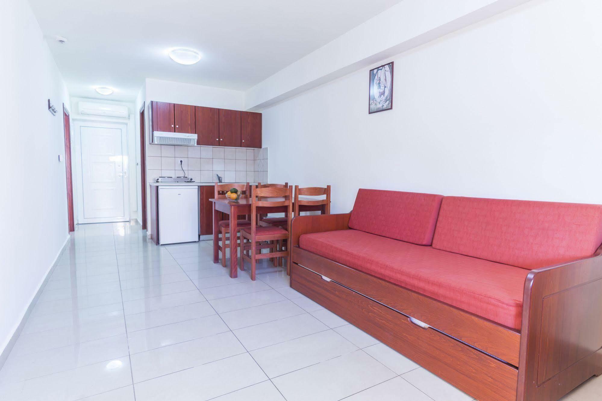 Artemis Hotel Apartments Limenas Chersonisou Exterior foto